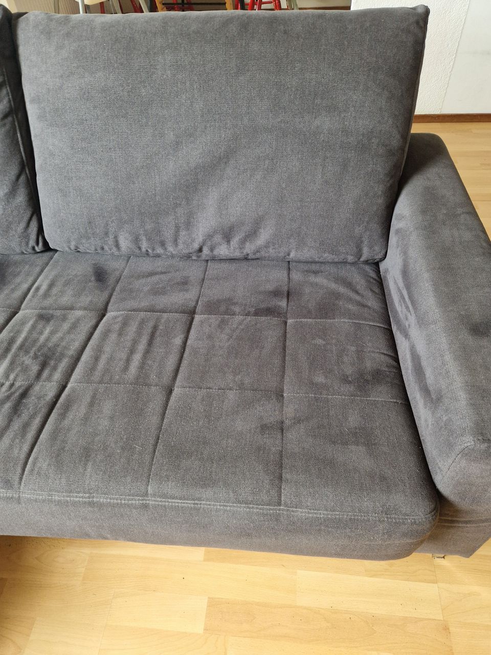 ASKO 3 -istuttava harmaa sohva