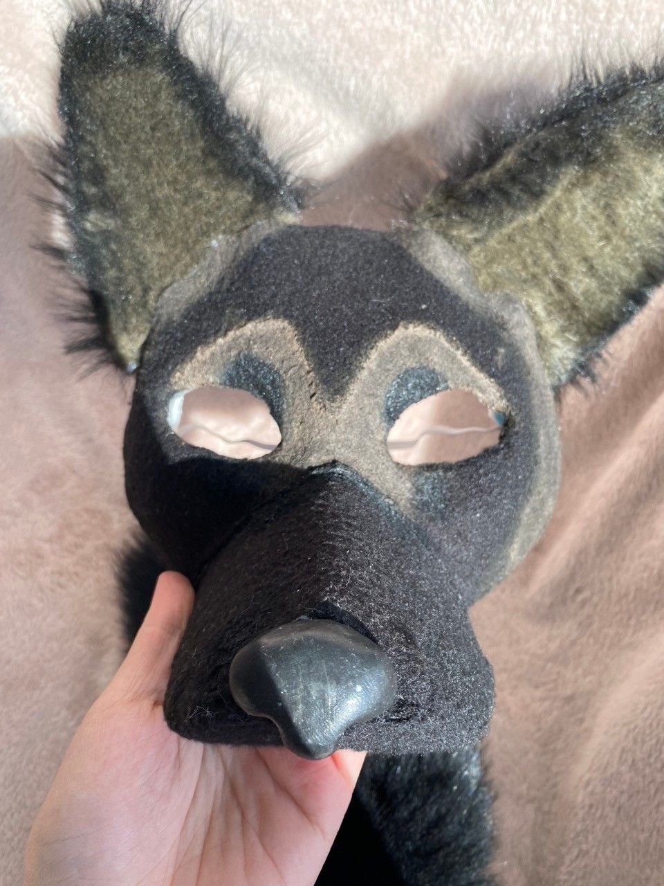 Koira therian maski