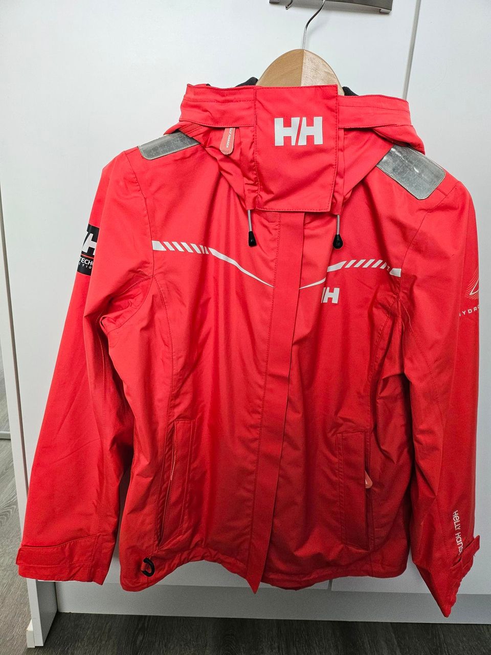 Helly Hansen punainen naisten takki, koko s