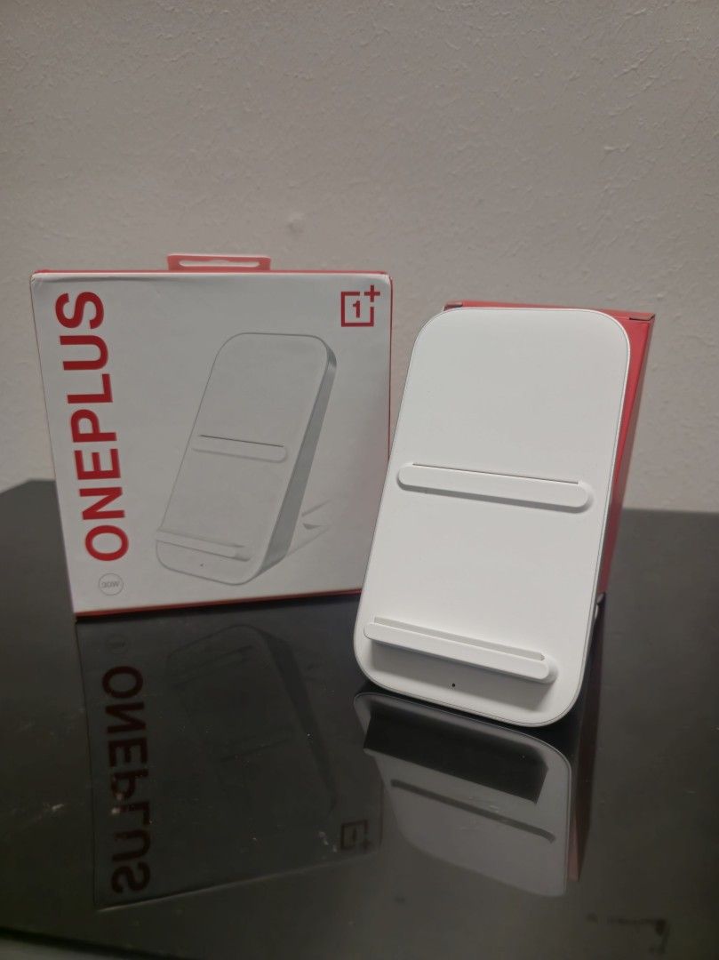 OnePlus Warp Charge 30 -Langaton laturi