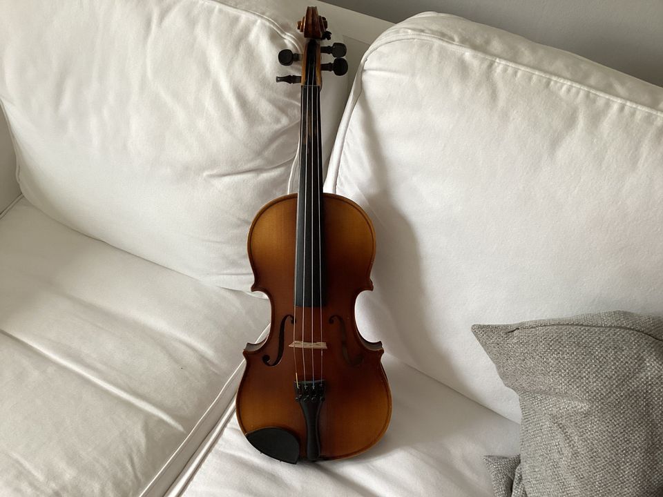 Stradivari violin