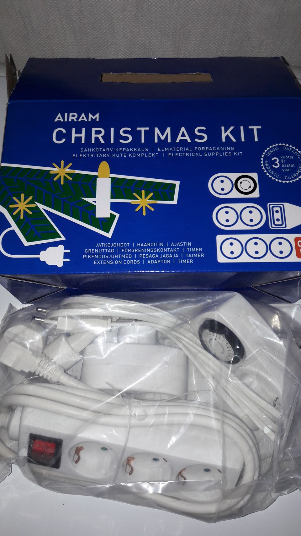 Airam sähkötarvikepakkaus (Christmas Kit)