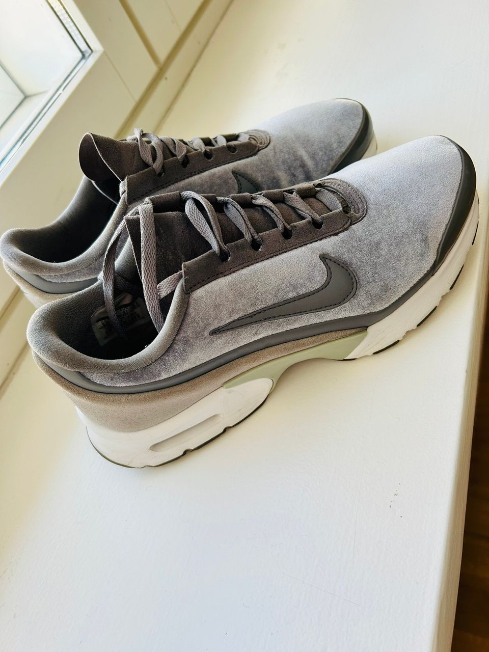 Nike Air lenkkarit/ vapaa-ajan kengät