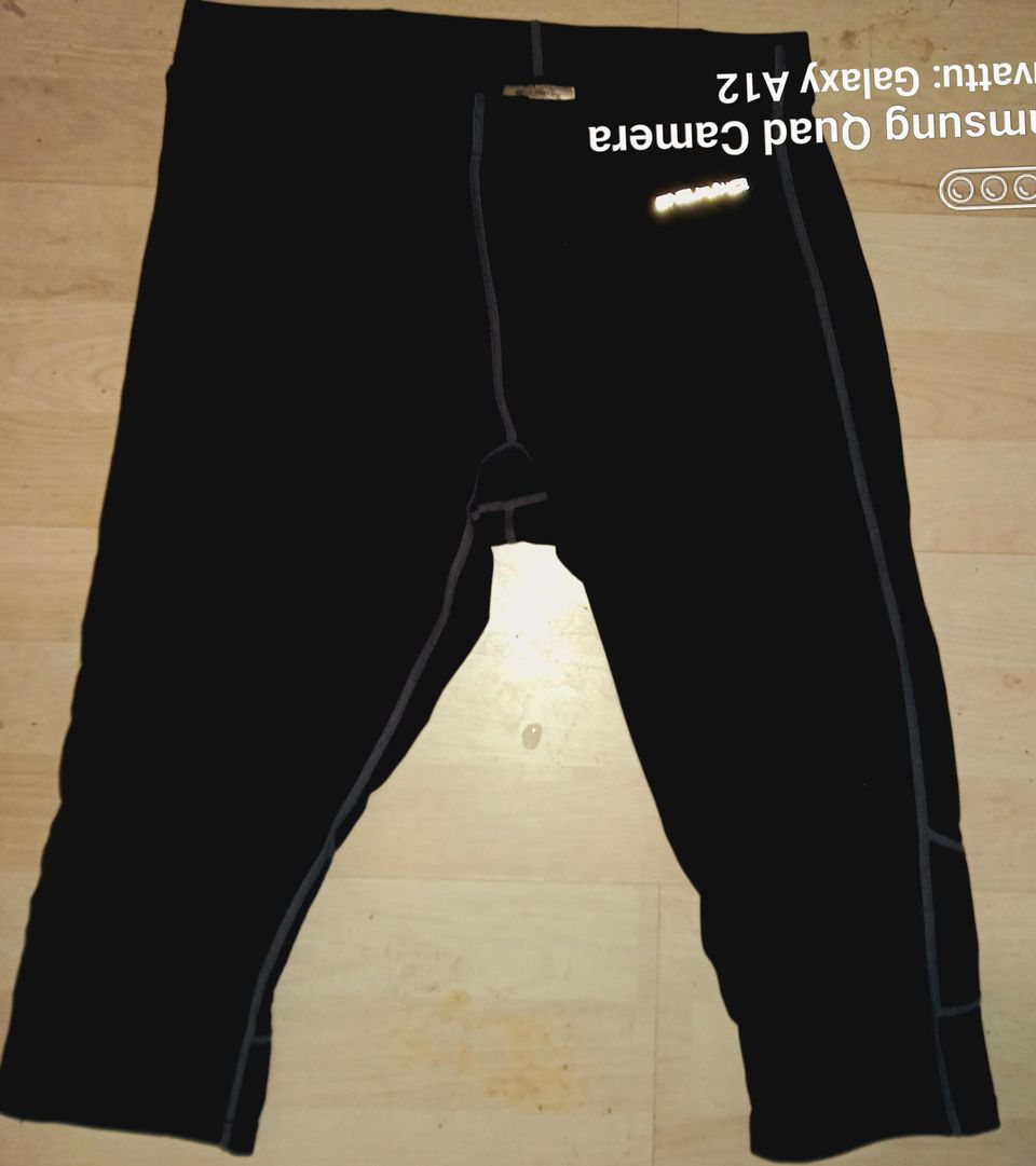 Myydään Endurance:n urheilu Capri pituiset housut