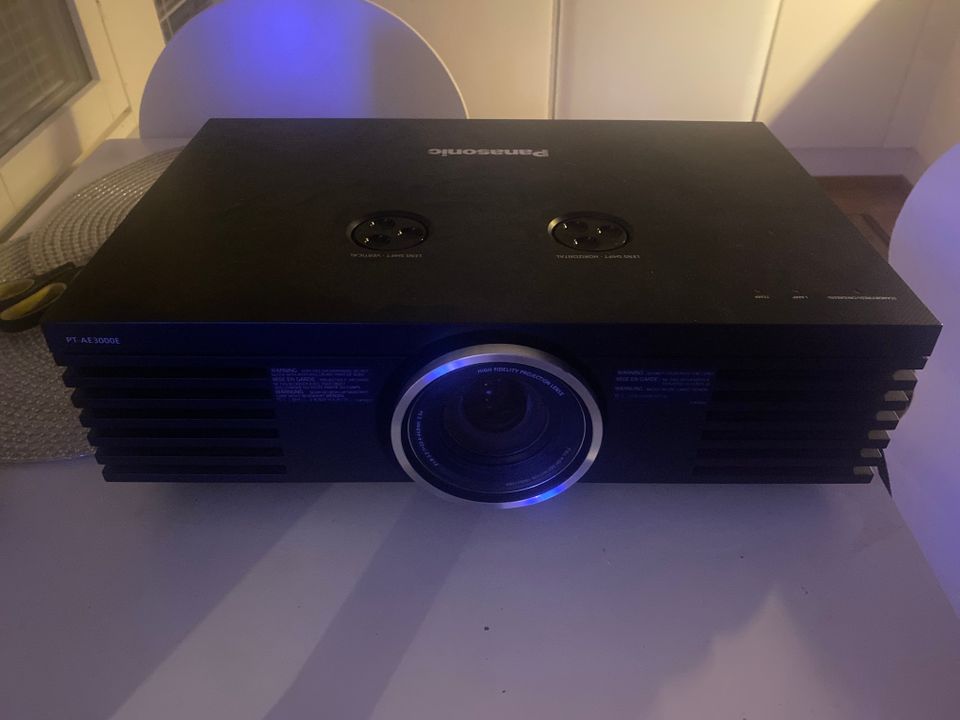 Panasonic pt ae3000e