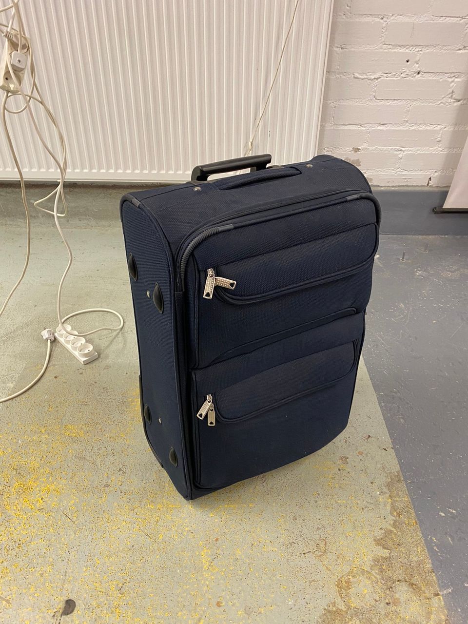 Kolme matkalaukkua