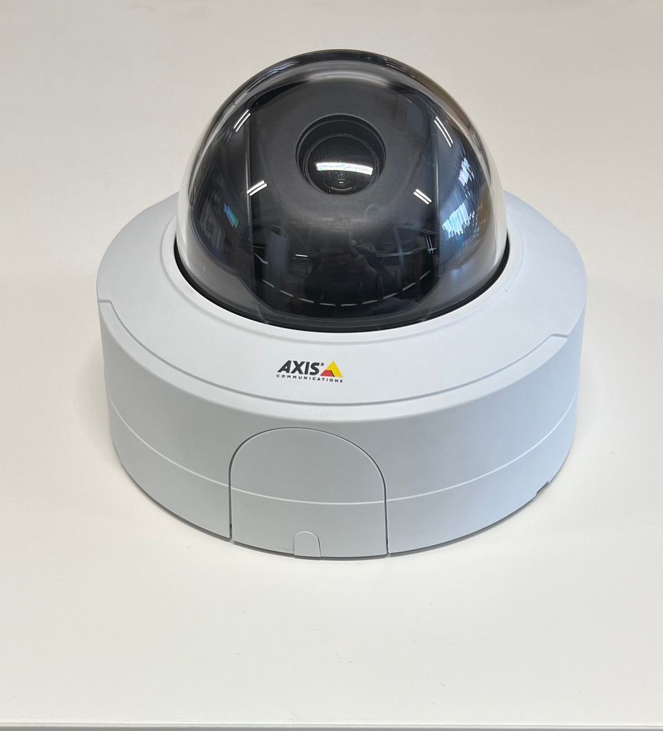 Axis p3245-v kamera