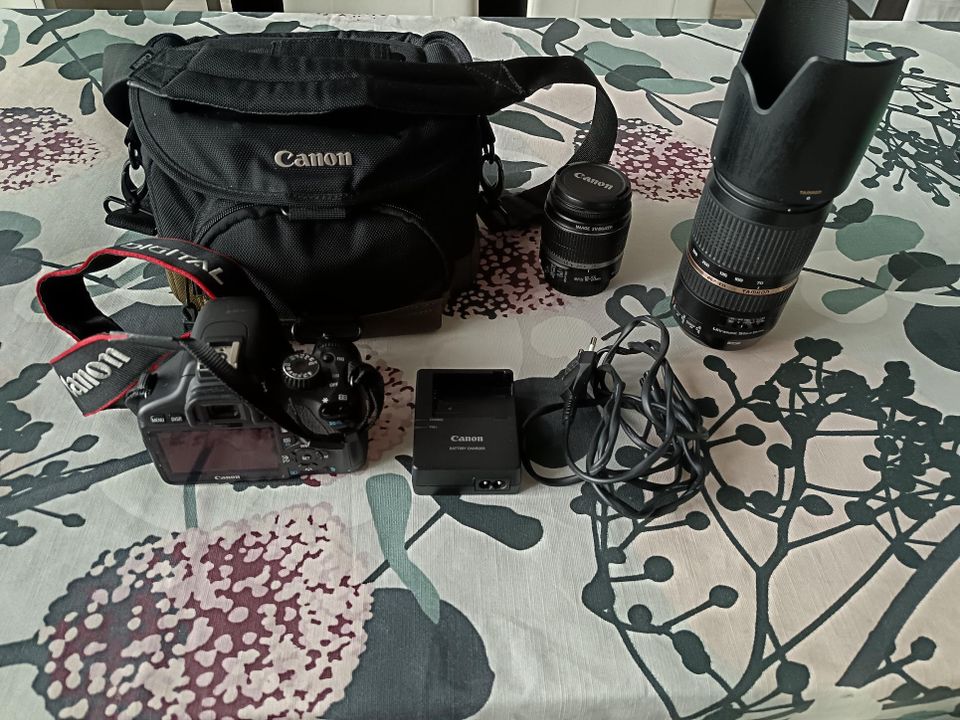 Canon EOS 550 D Järjestelmäkamera