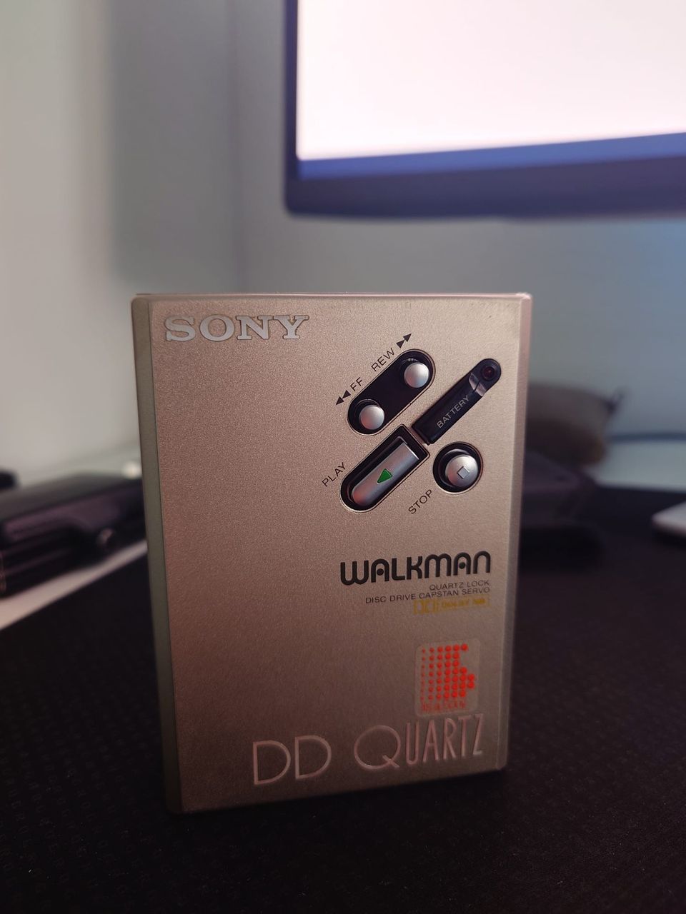 Sony WM-DD3 Walkman Champagne 1989