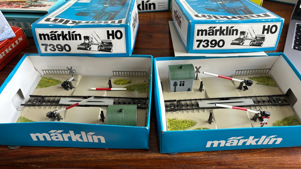 Märklin HO 7390 tasoristeykset