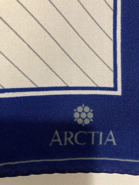 Arctia Hotels   retro huivi