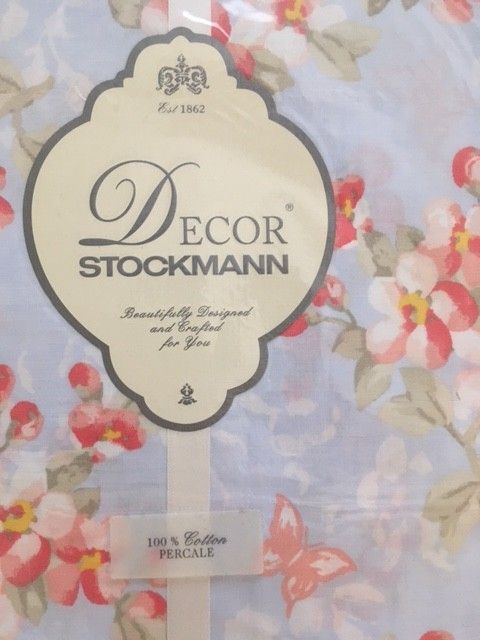 Avaamattomassa alkuperäispakkauksessa Stockmannin laadukas pussilakana 150 x 210