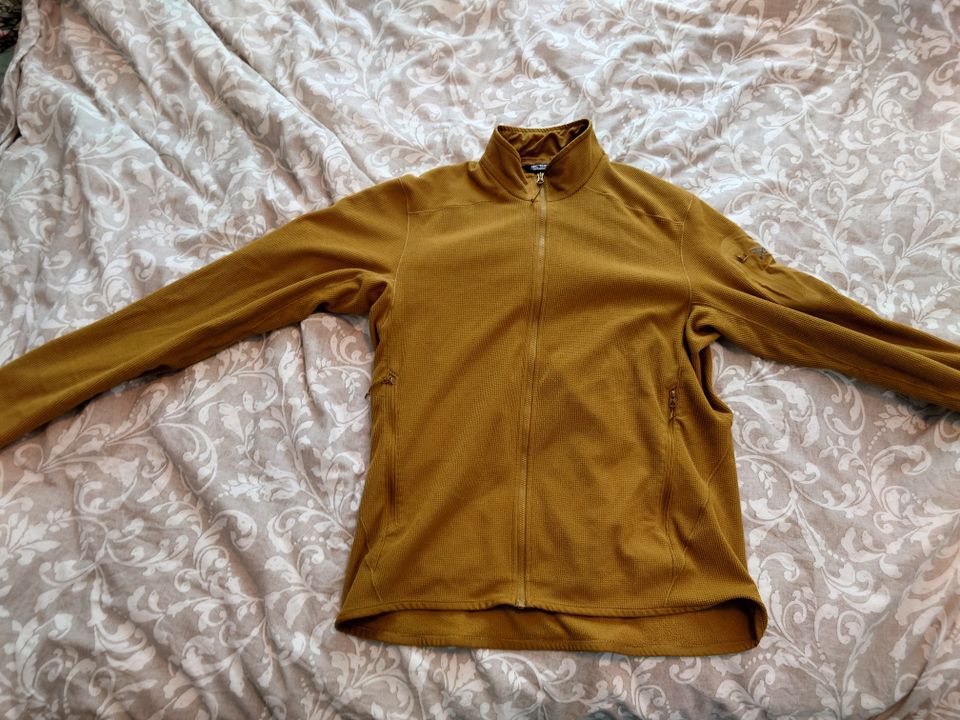 Arcteryx delta lt fleece