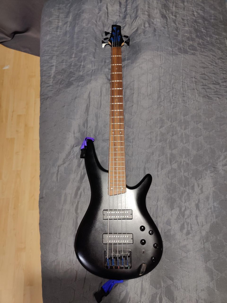 Ibanez sr305 wk