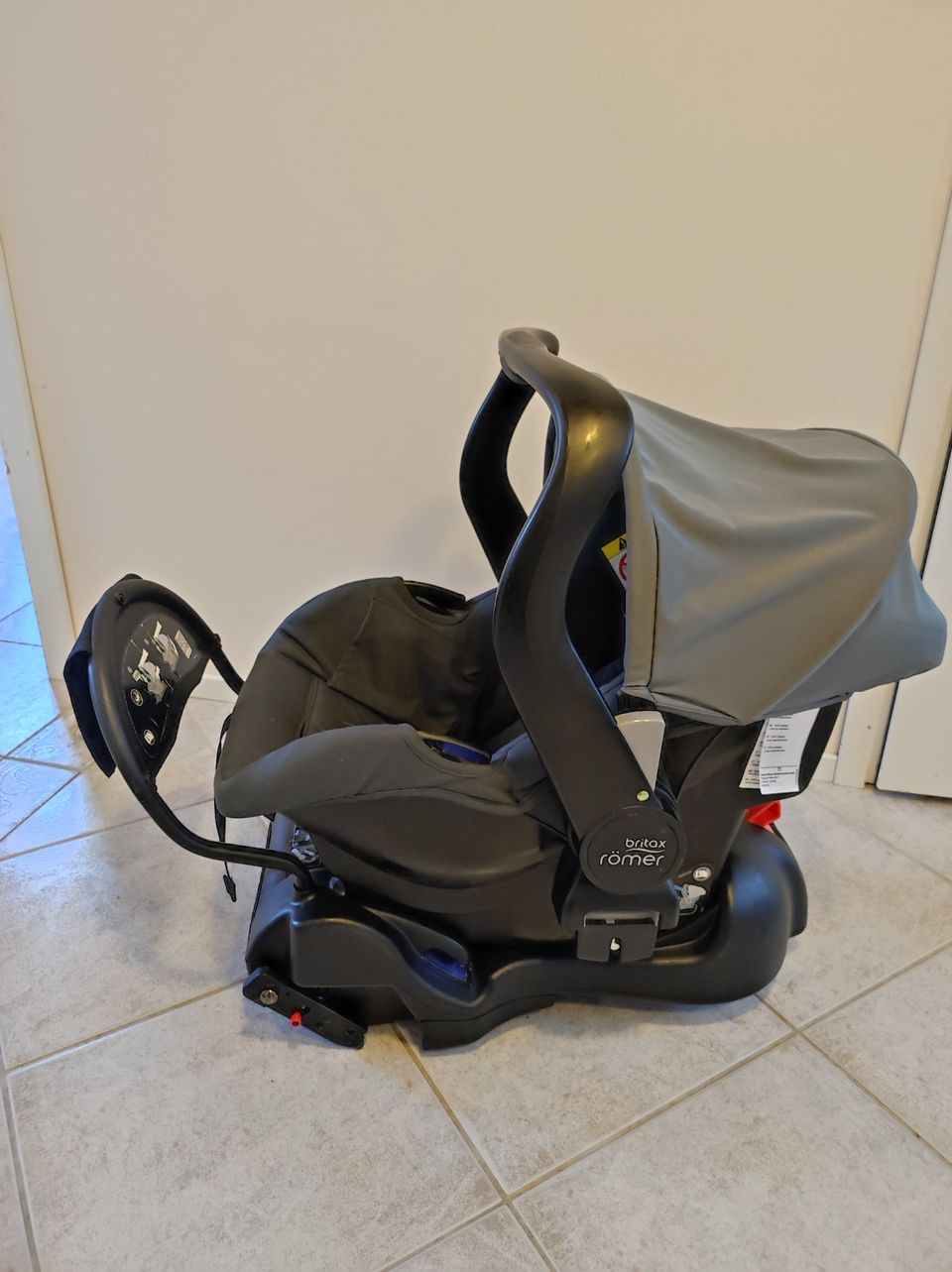 Britax Römer turvakaukalo + telakka