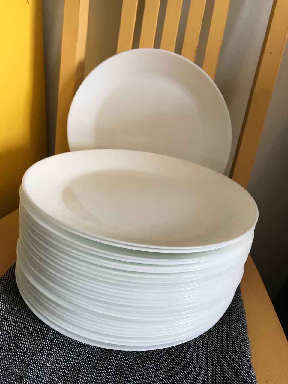 Ikea valkoinen ruokalautanen (26kpl)