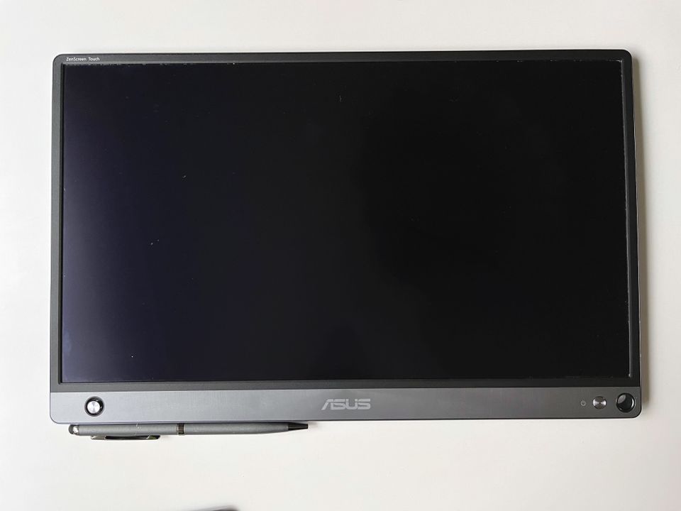 ASUS ZenScreen Touch MB16AMT 15,6" + suojakuori + kynä + johto