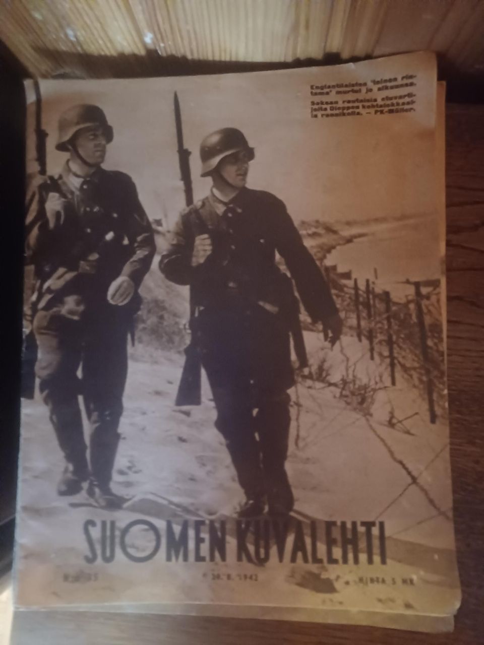 Sota-ajan lehtiä