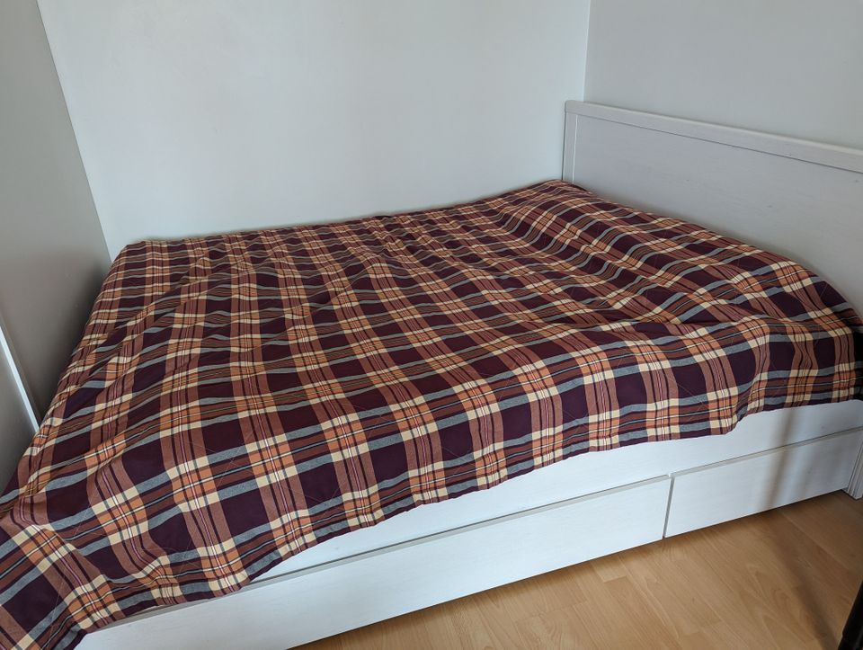 Ikea-sängynrunko (+pääty +laatikot)