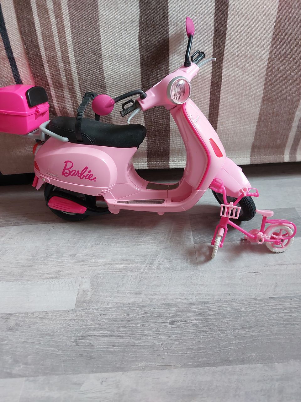 Barbie skootteri ja pyörä