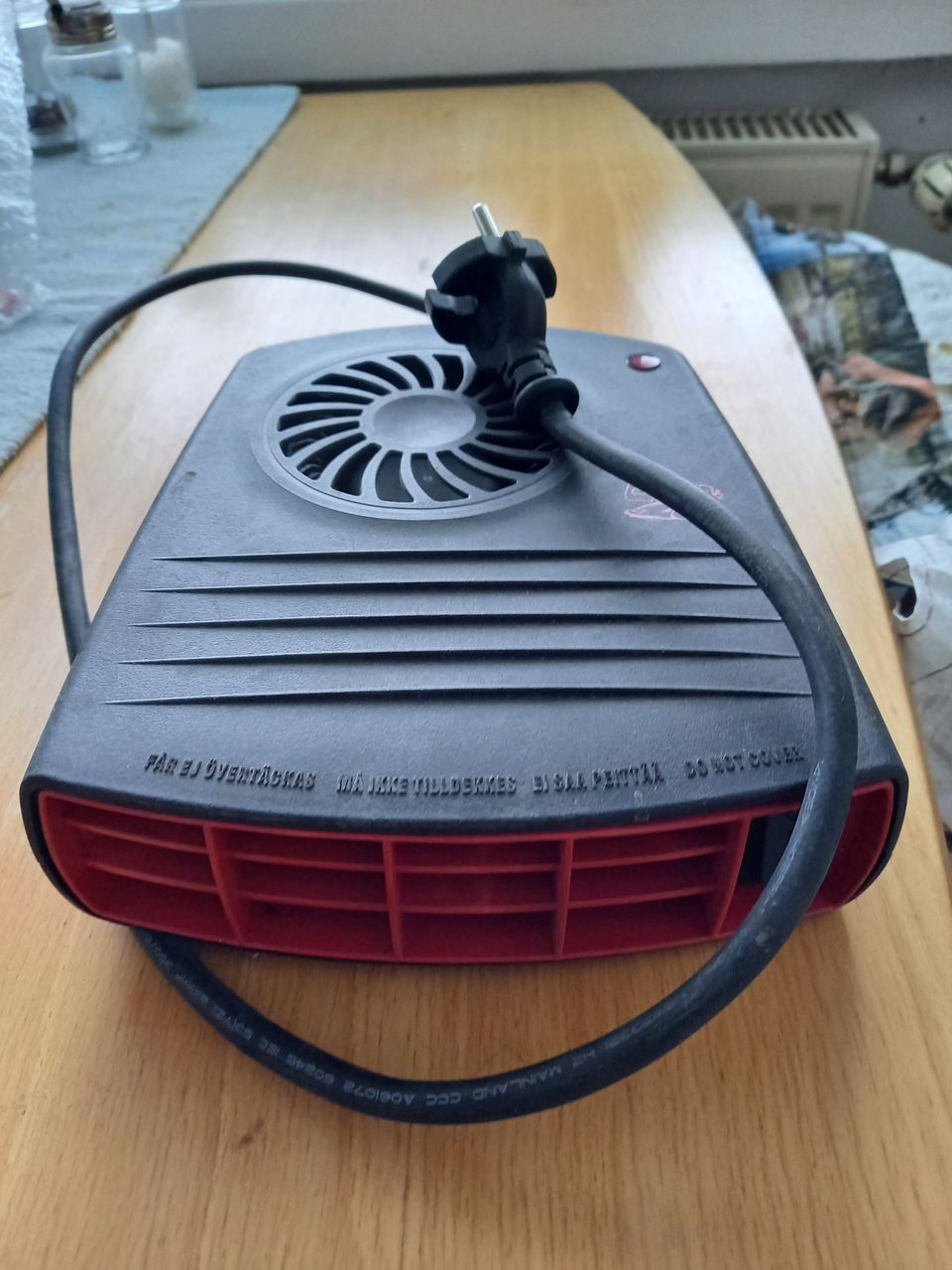 Sisätilalämmitin 1400 w