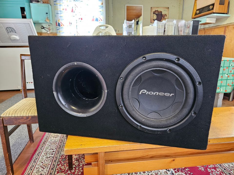 12" Pioneer ja kotelo