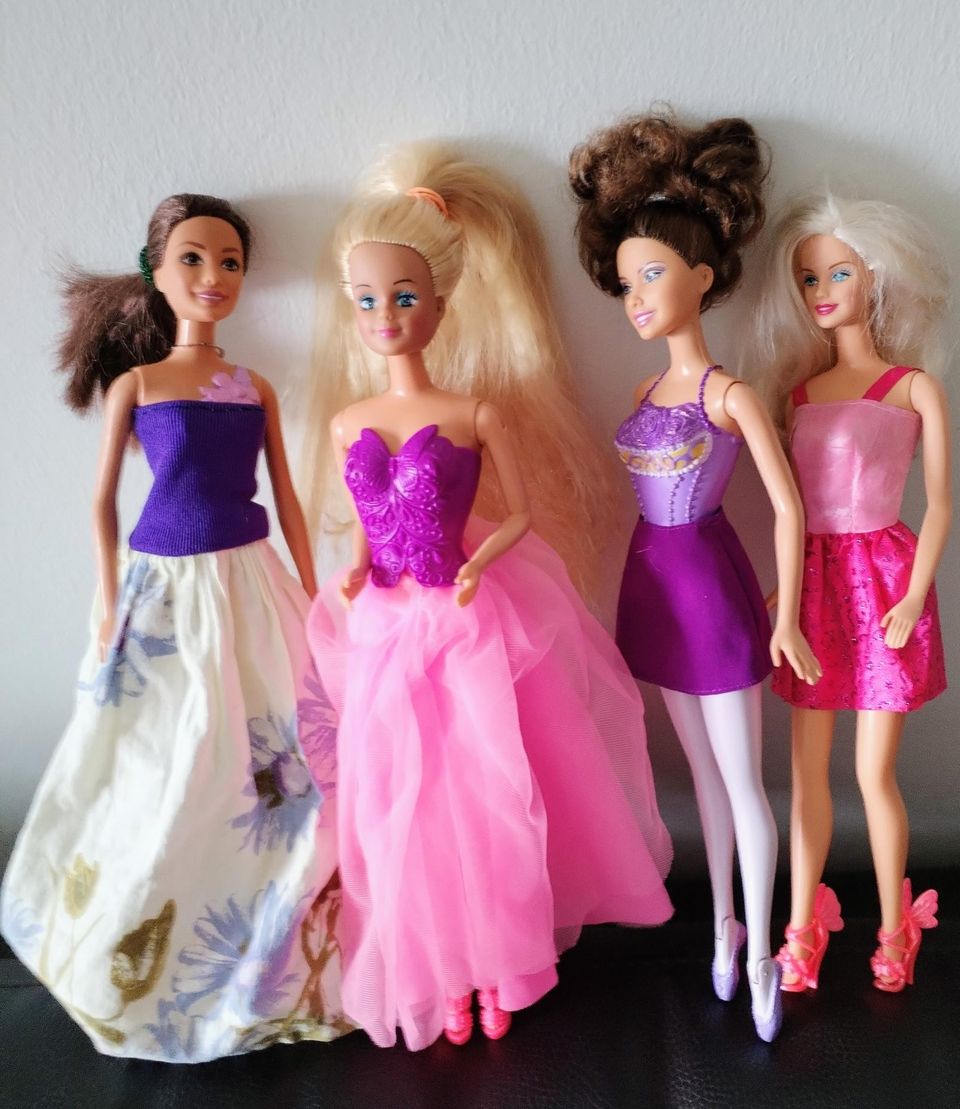 Barbie setti 4 kpl