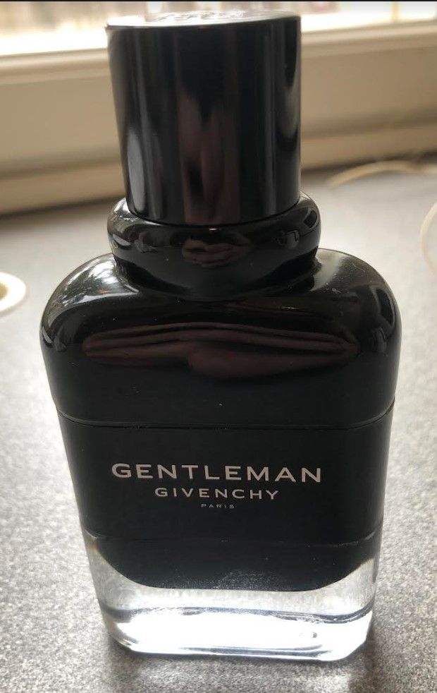 Givenchy Gentleman EDP hajuvesi 50ml EDP