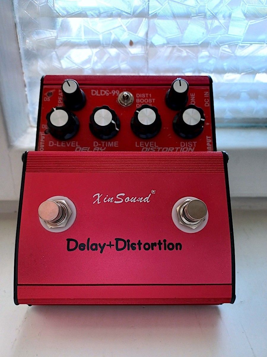 Delay + Distortion pedaali