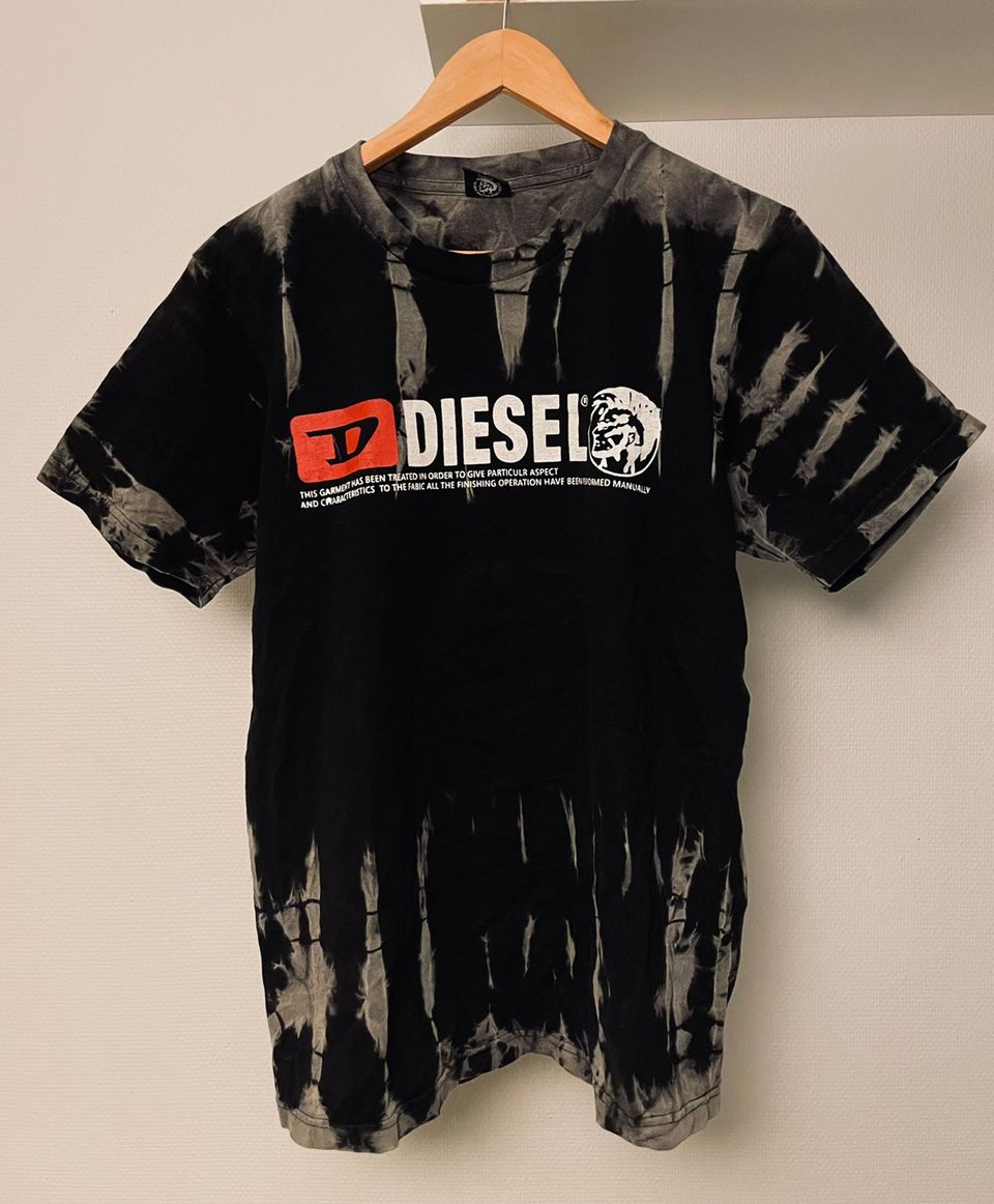 Miesten Diesel T-paita
