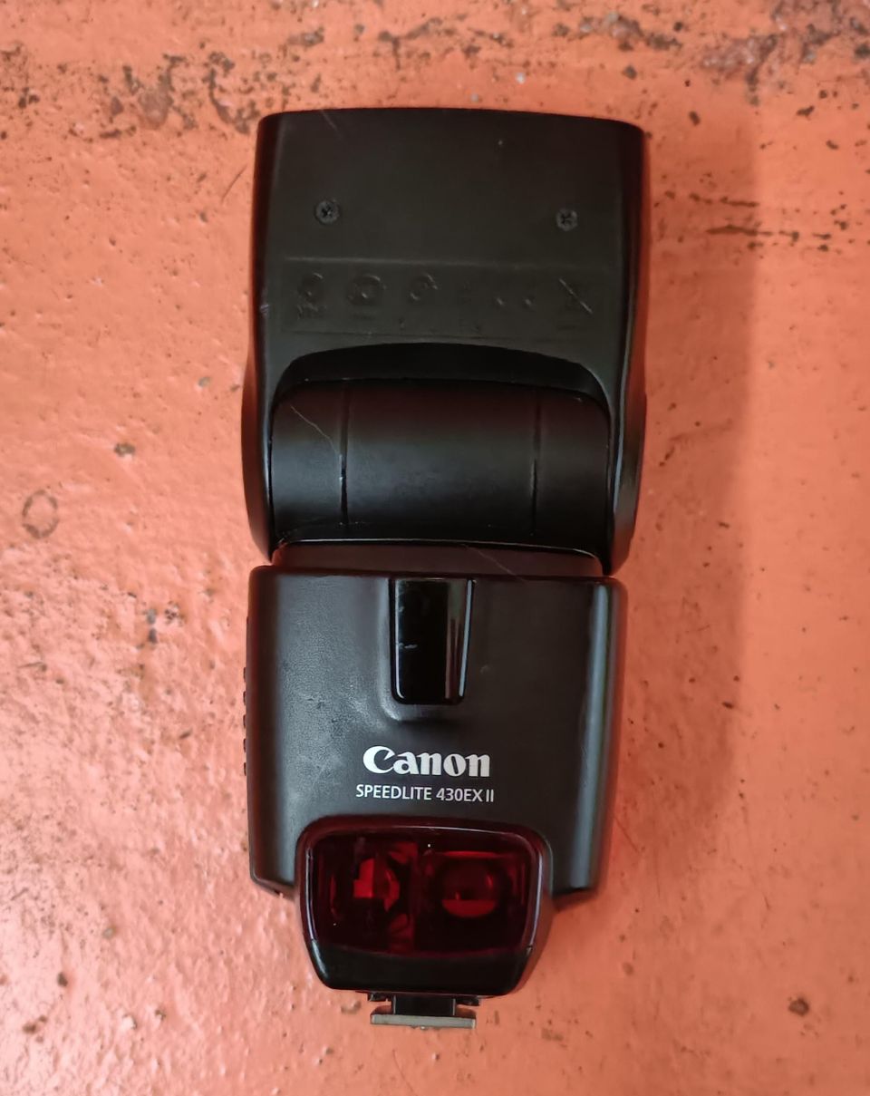 Canon Speedlite 430EX II -salama