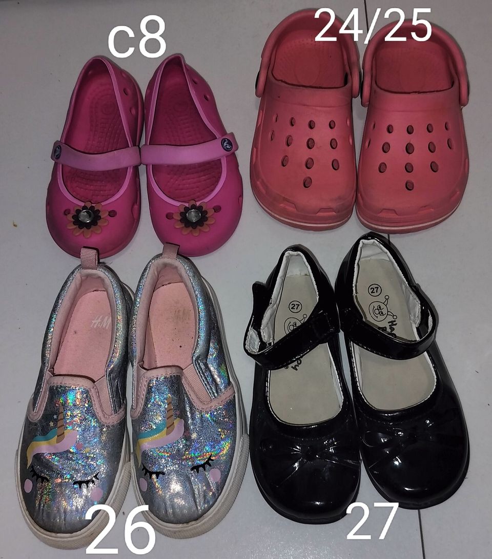 Tytölle kengät 24-27
