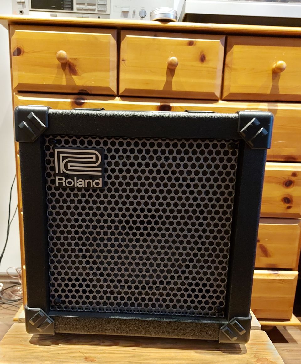 Roland cube 20x