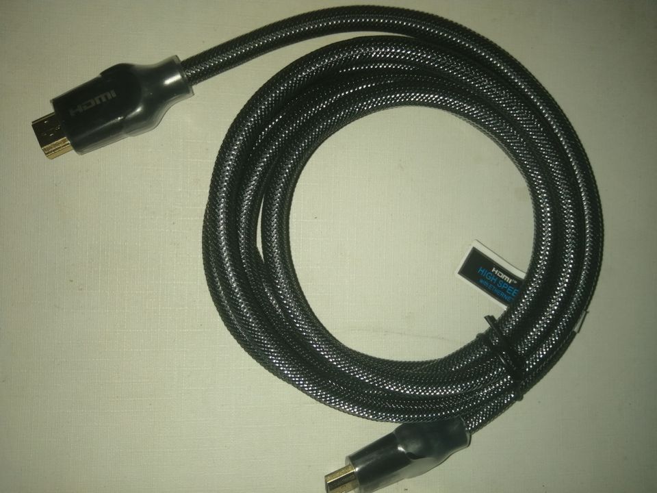 HDMI-kaapeli