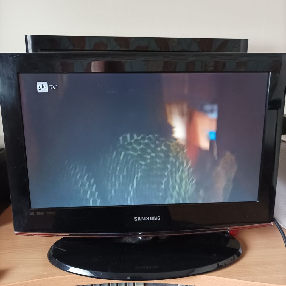 22" Samsungin televisio