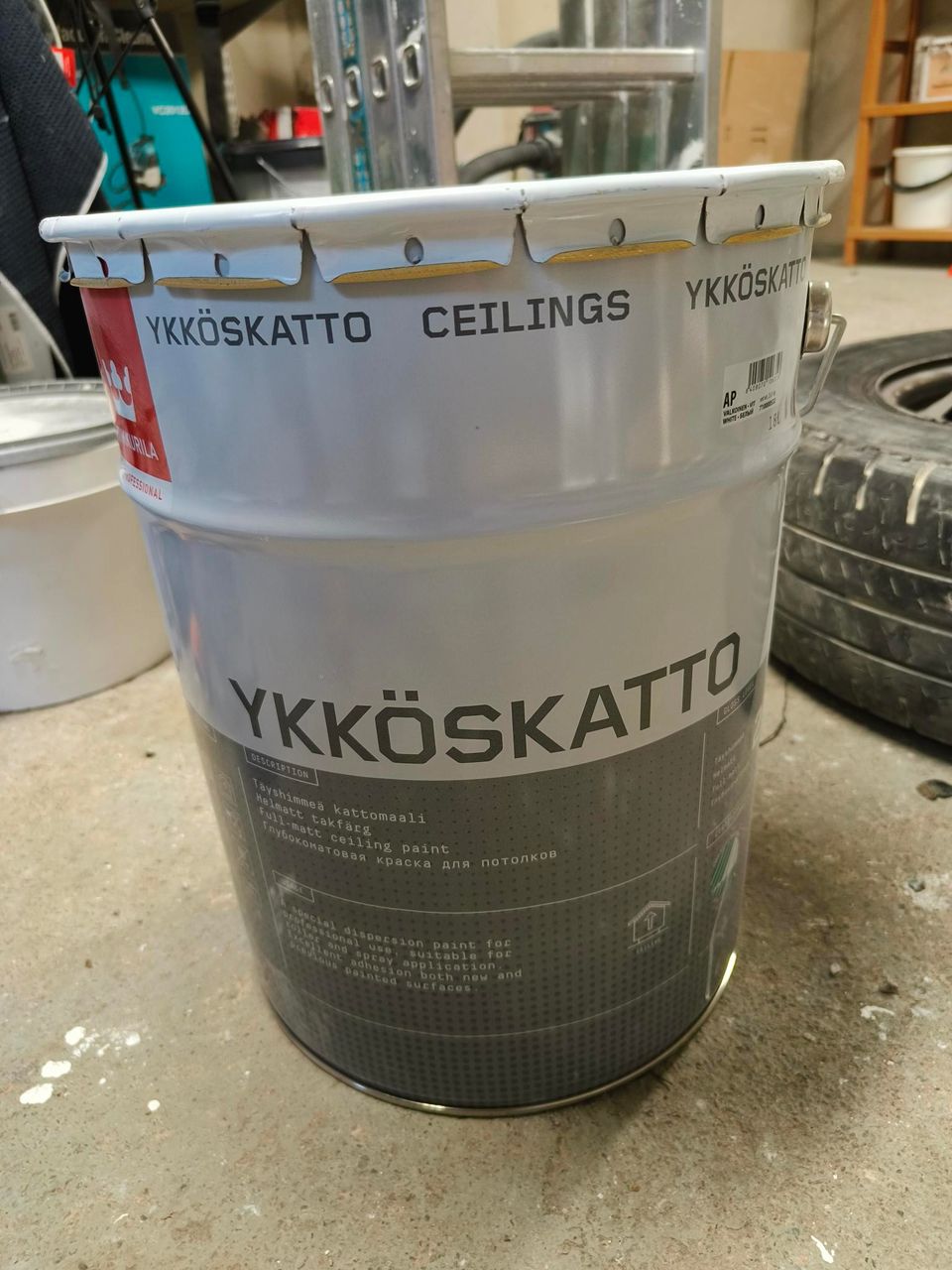 Ykköskatto maali