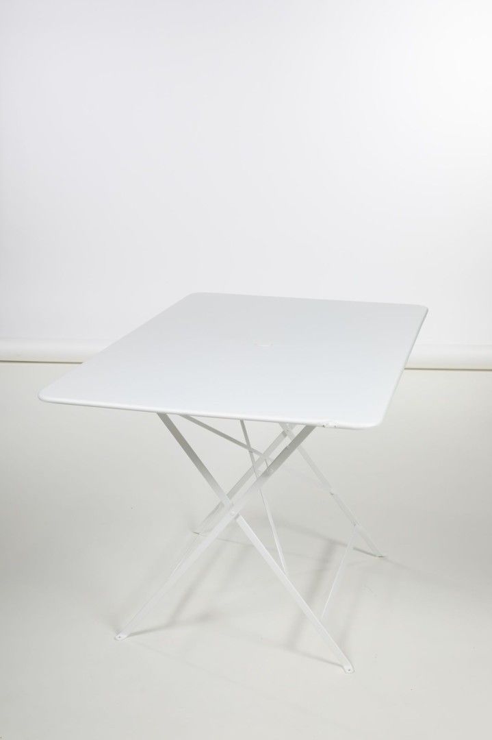 Fermob - Bistro pöytä, 117 x 77 cm, cotton white