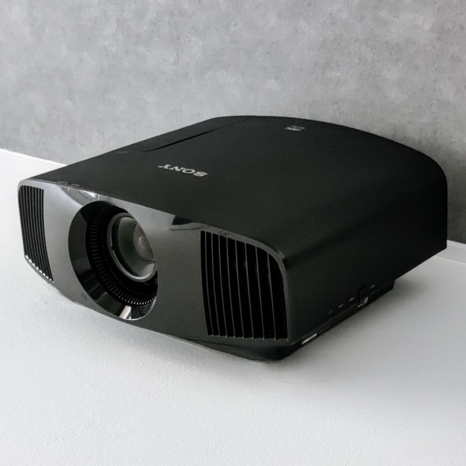 Sony VPL-VW290ES 4K projektori