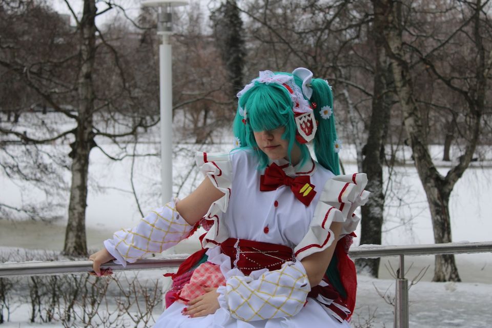 15th anniversary miku cosplay