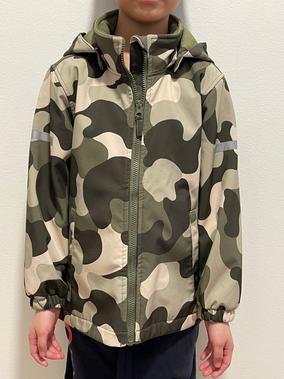 Lindex Lasten Softshell-takki, Camouflage-kuosi, Koko 122