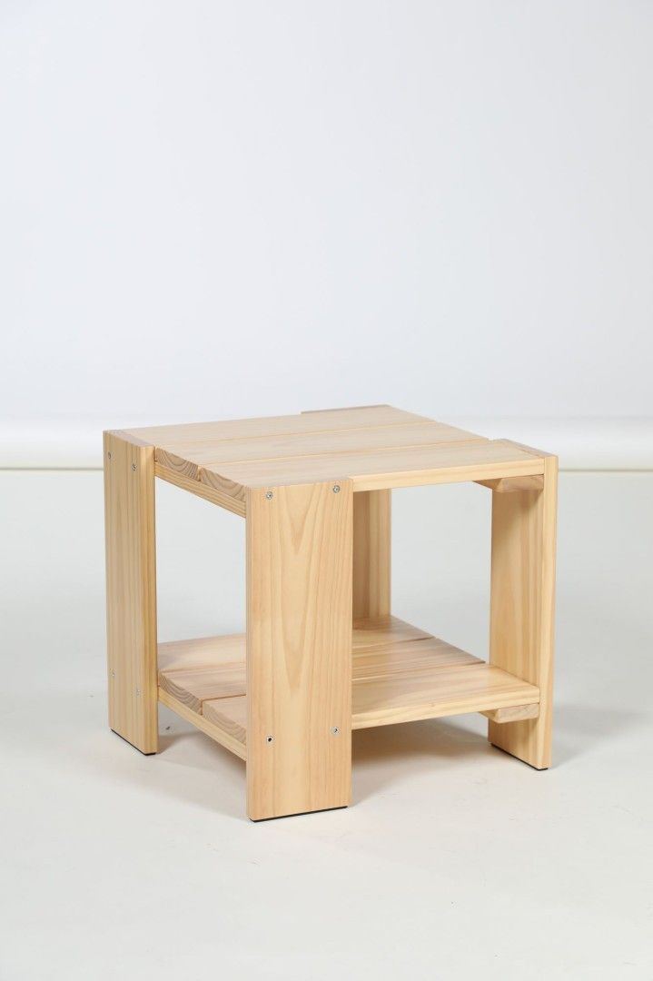 HAY - Crate sivupöytä, 49,5 x 49,5 cm, lakattu mänty