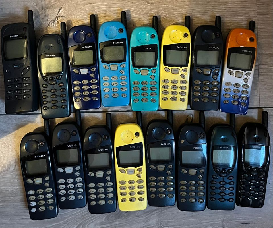 Nokia 5110 puhelimia