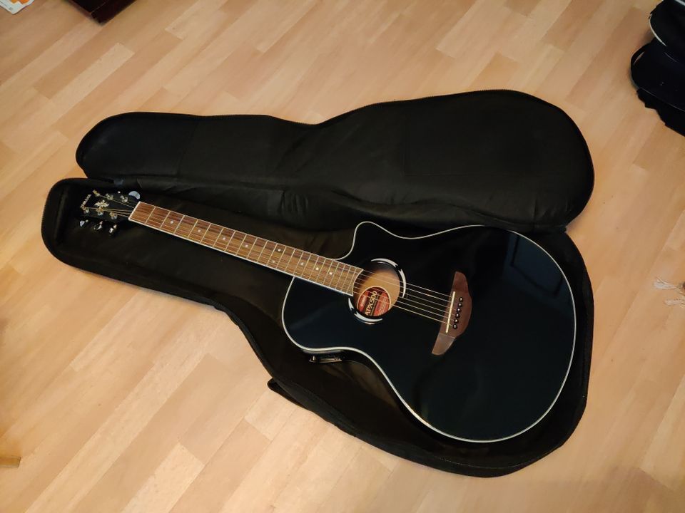 Yamaha apx 500 puoliakustinen kitara
