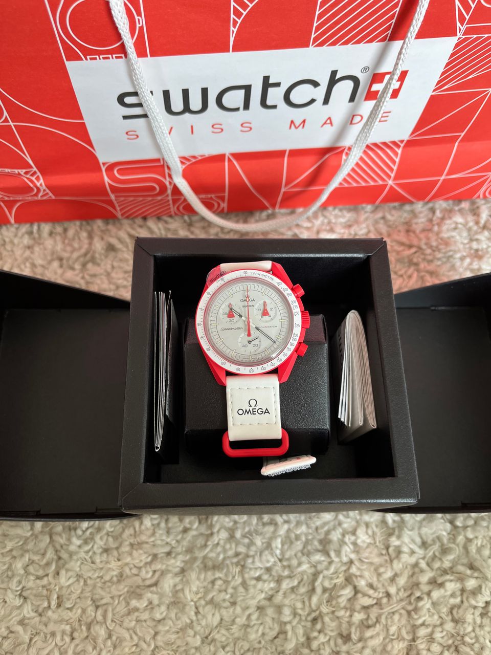 Swatch Mission to Mars Omega x Swatch