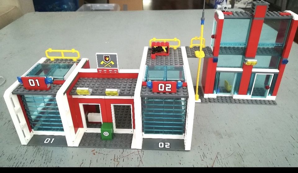 Paloasema Lego