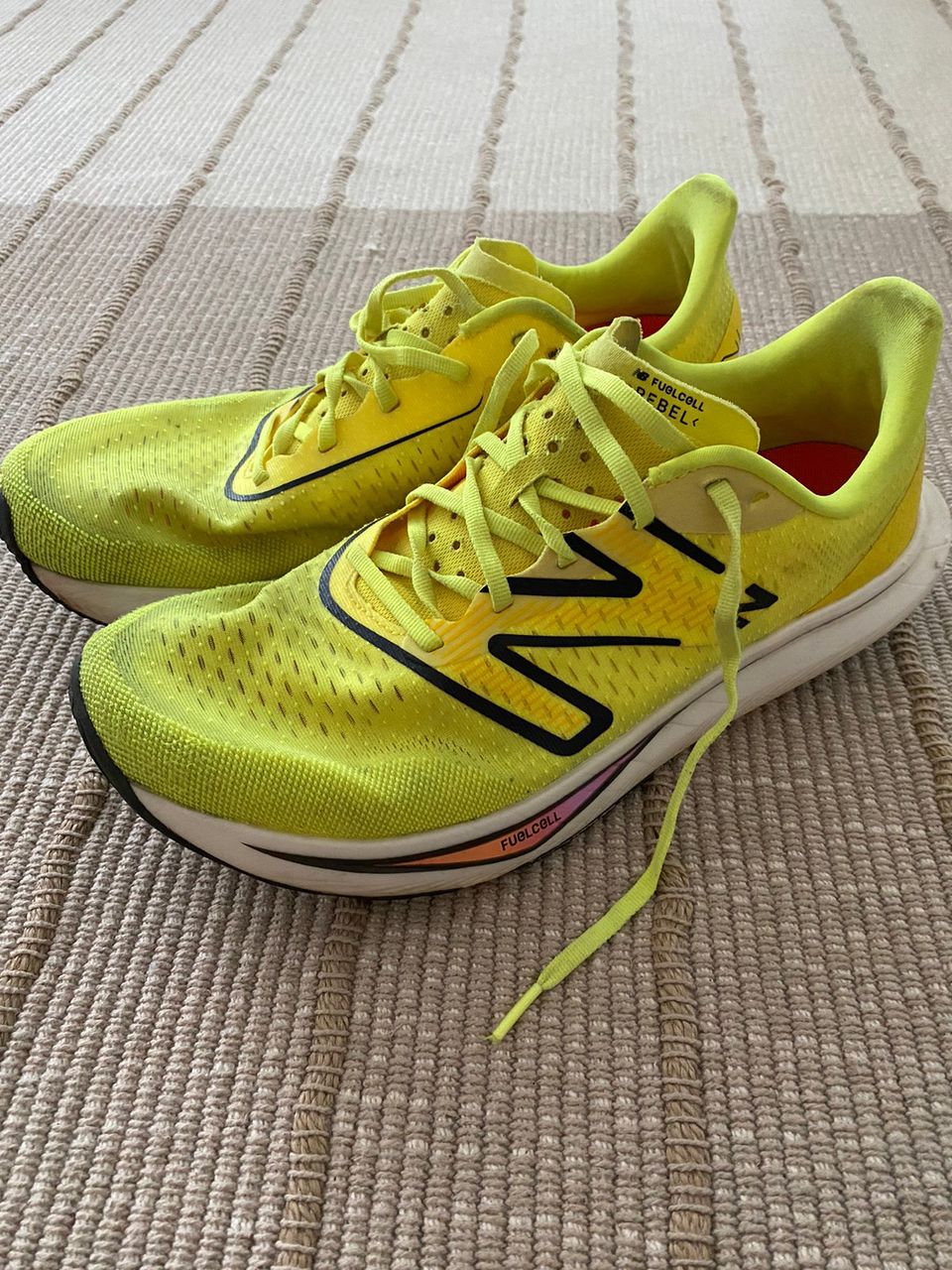 New Balance FuelCell Rebel V3 45
