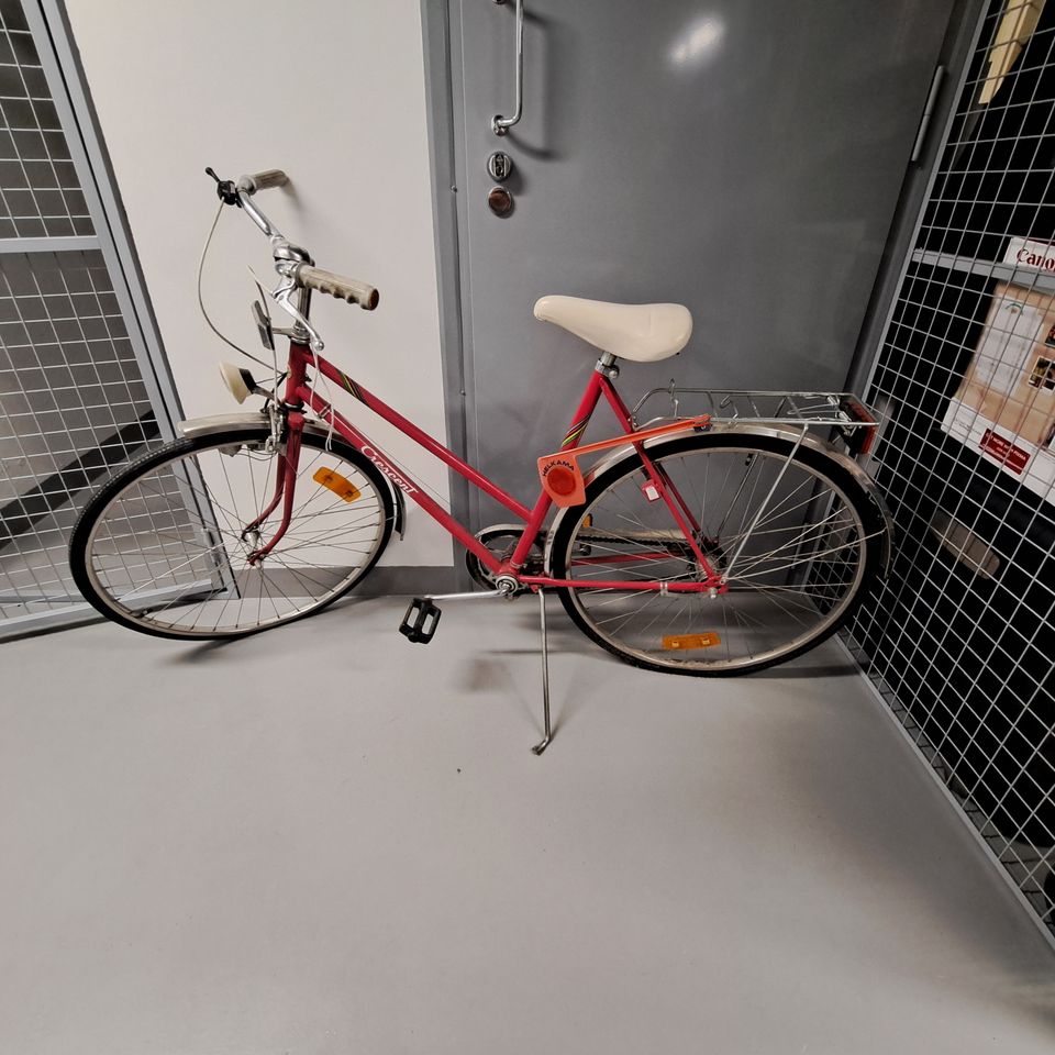 Punainen crescent naistenpyörä