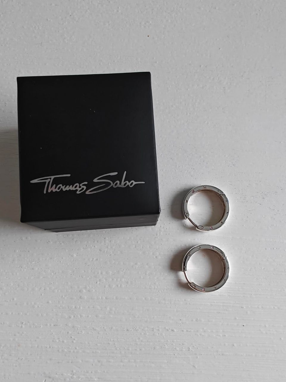 Thomas Sabo hopeakorvakorut