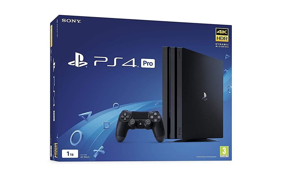 Ostetaan ps4 pro konsoli 1 ohjain <70€