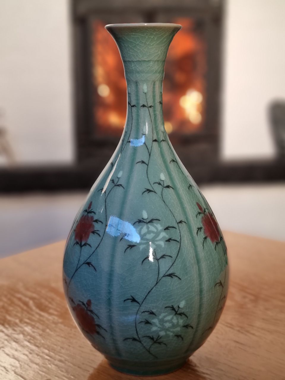 Korealainen vanha Celadon vaasi